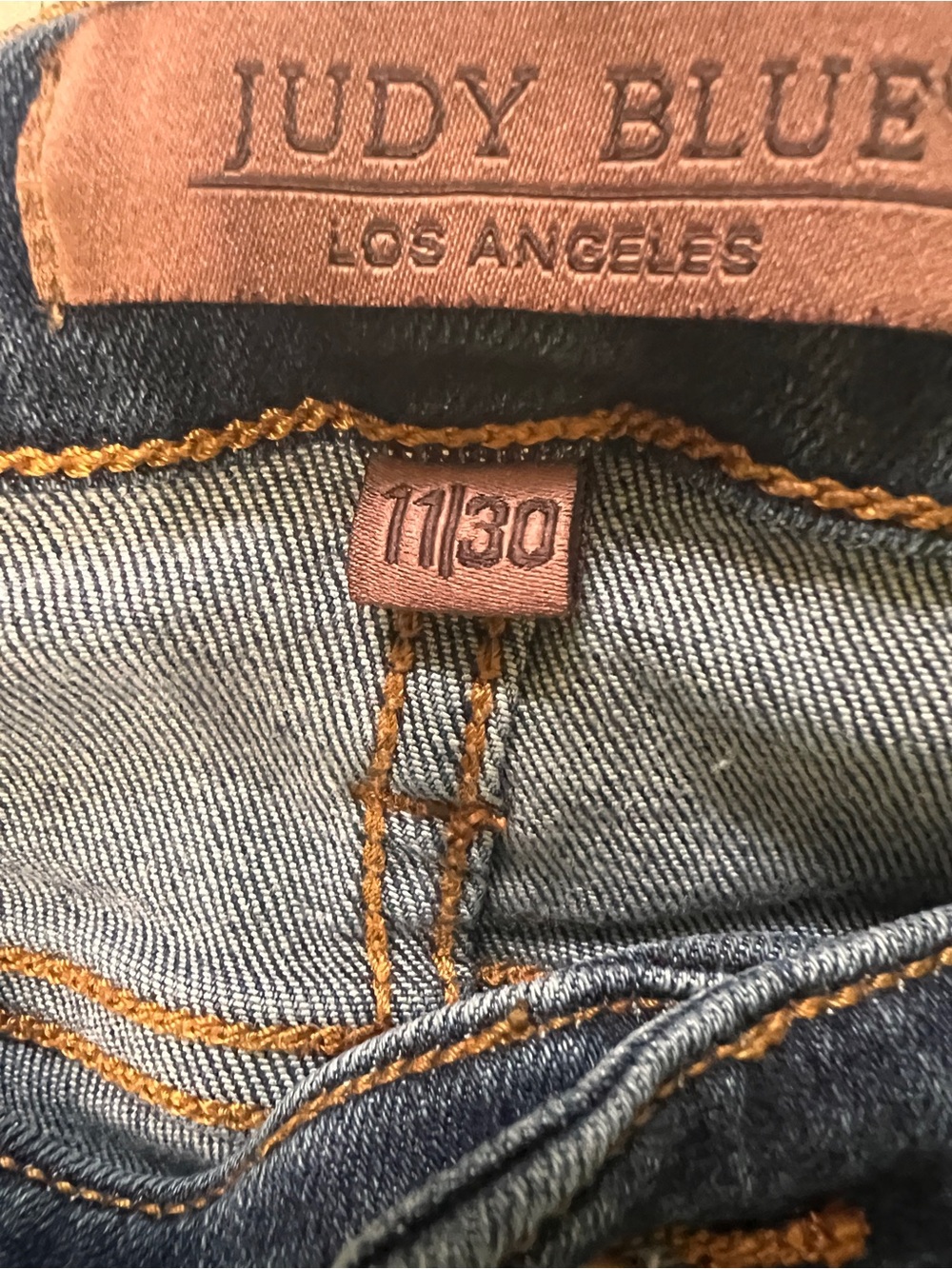 Judy Blue Dark Blue Cropped Capri Jeans - Picture 6 of 11